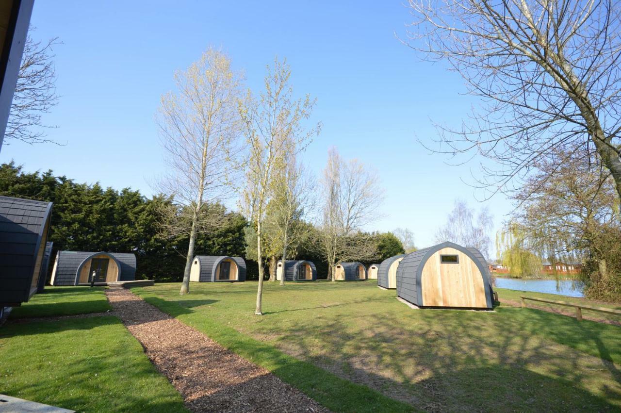 Camping Pods, Carlton Meres Holiday Park Hotel Rendham Exterior foto